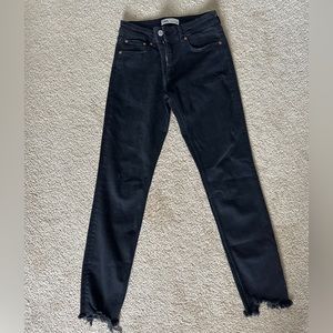 ZARA “The Skinny” US Size 6, EUC!